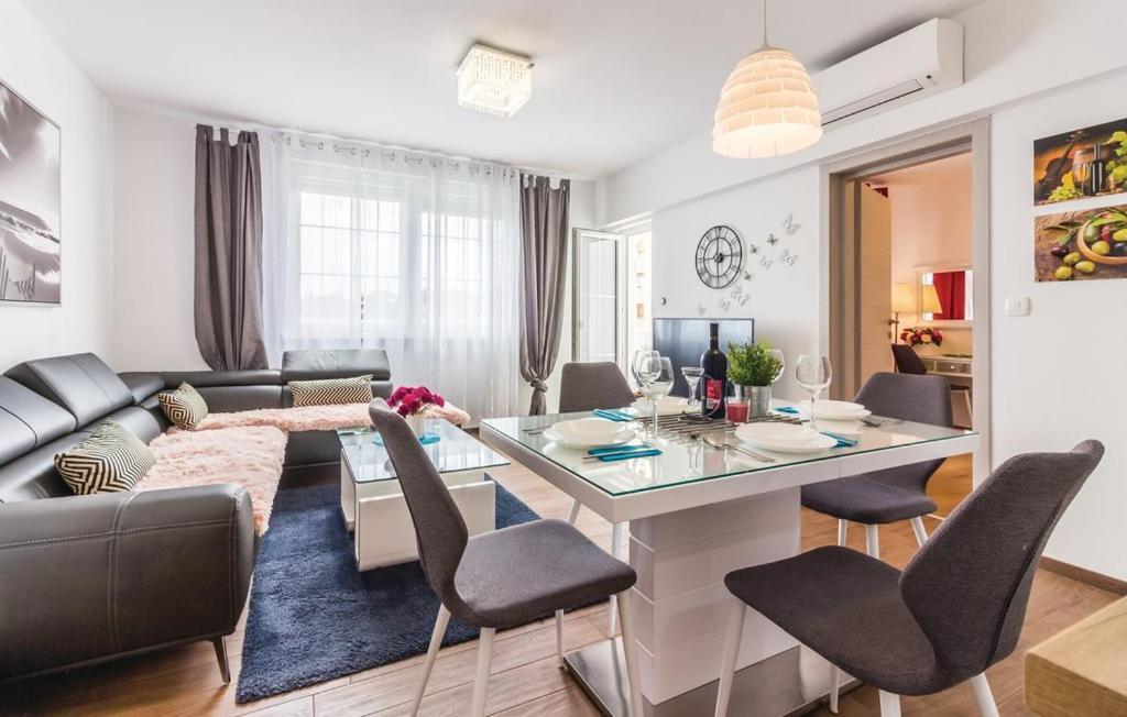 Apartment Trixi Пула Екстериор снимка